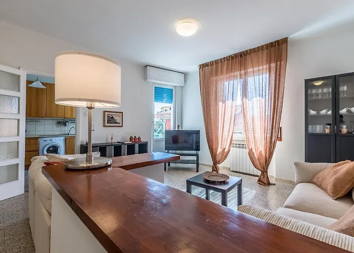 Sunshine House Lerici